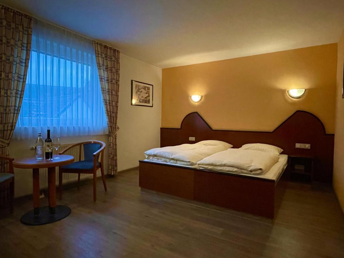Hotel Haus Hubertus Elsdorf Kültér fotó